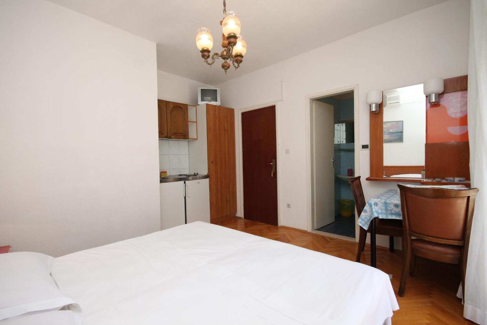 Apartments With A Parking Space Baska Voda, Makarska - 6773 Room photo